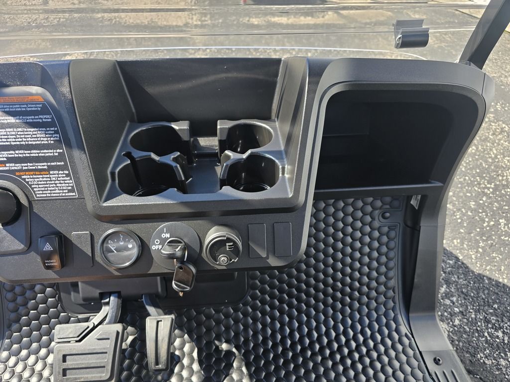 2027 E-Z-GO RXV 2 Valor S+ 13.5-hp Gas — photo 7