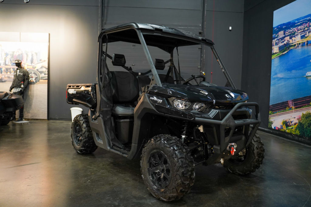New Can-Am® Defender XT HD9 2026