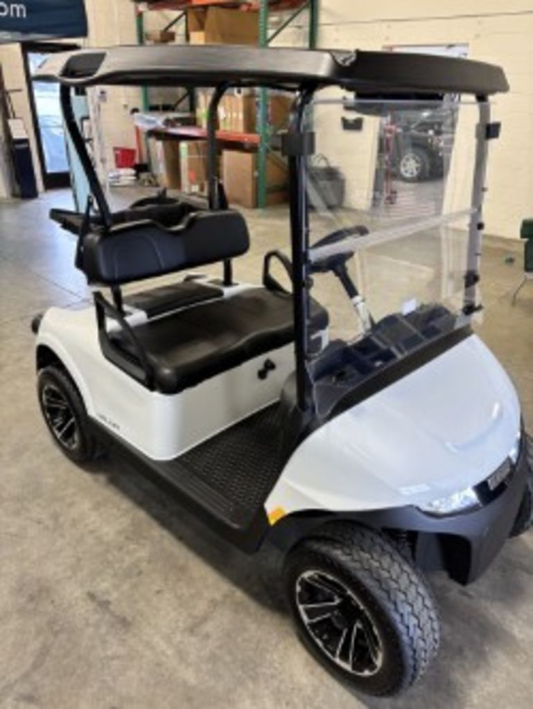 2026 E-Z-GO RXV 2 Valor S EX1 Sport — photo 2