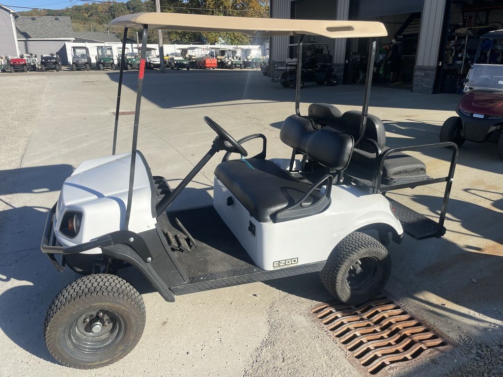 2018 E-Z-GO TXT® Gas