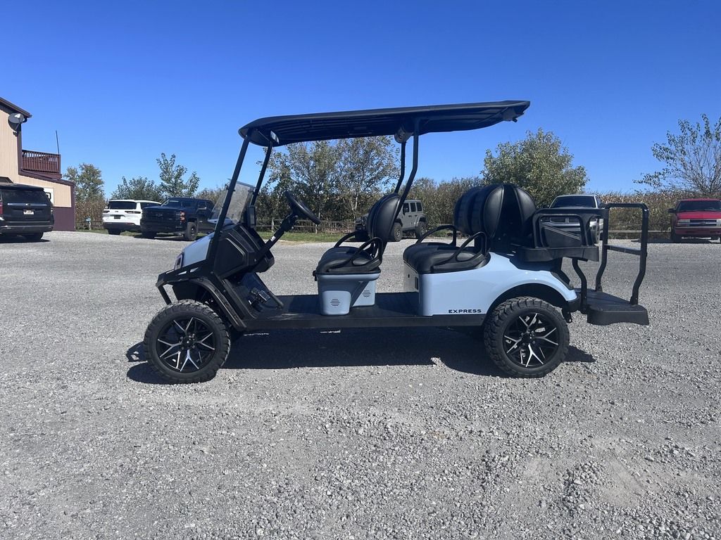 2027 E-Z-GO Express 6 Summit XT 13.5-hp Gas — photo 3