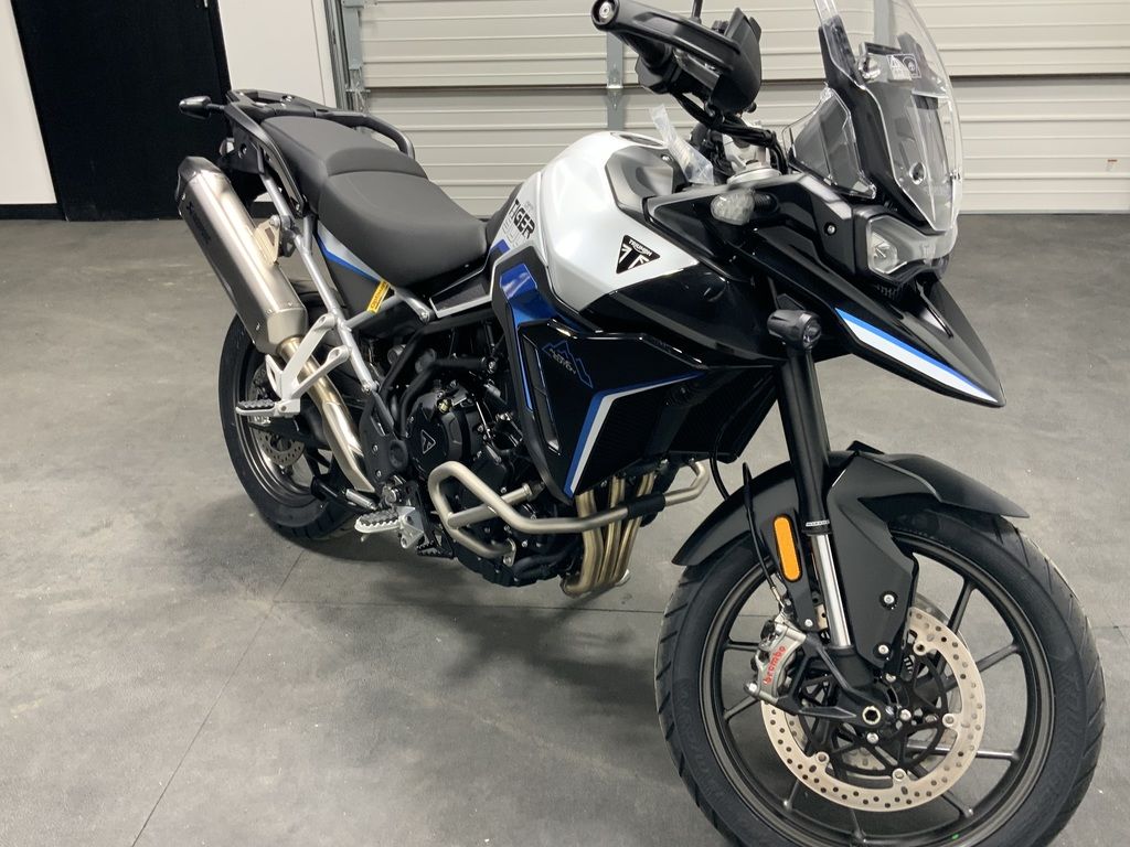 New Triumph Tiger 900 Alpine Edition 2026