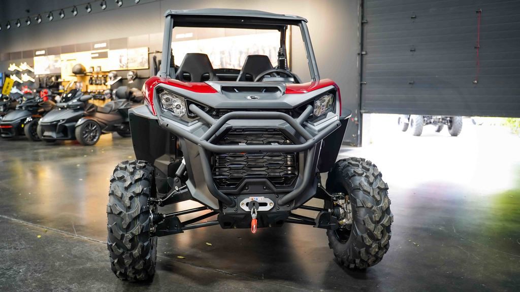 New Can-Am® Commander XT 700 2026