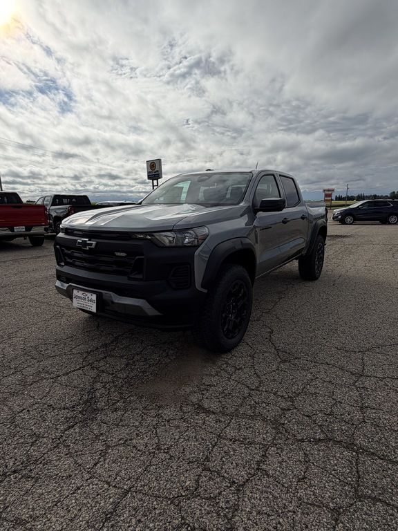 2026 Chevrolet Colorado Trail Boss - Photo 3