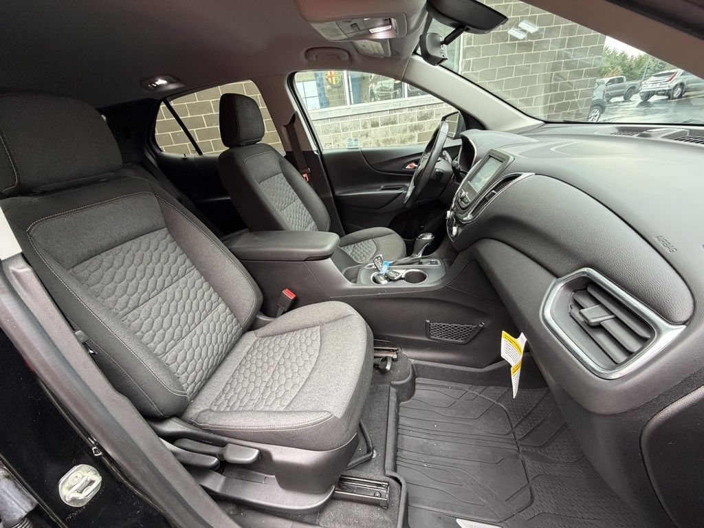 2018 Chevrolet Equinox LT - Photo 17