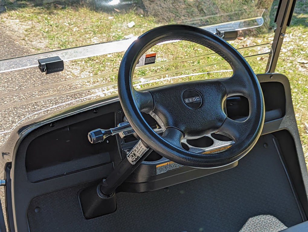 2016 EZGO TXT photo 8