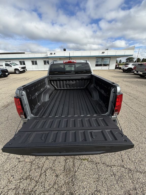 2026 Chevrolet Colorado Trail Boss - Photo 10