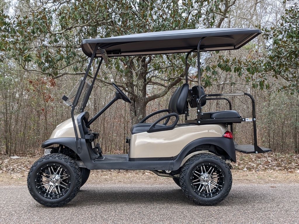 2015 Club Car Precedent photo 2