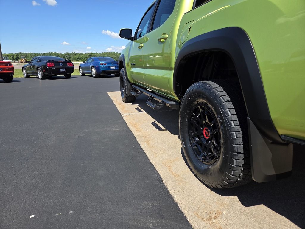 2022 Toyota Tacoma TRD Pro - Photo 10