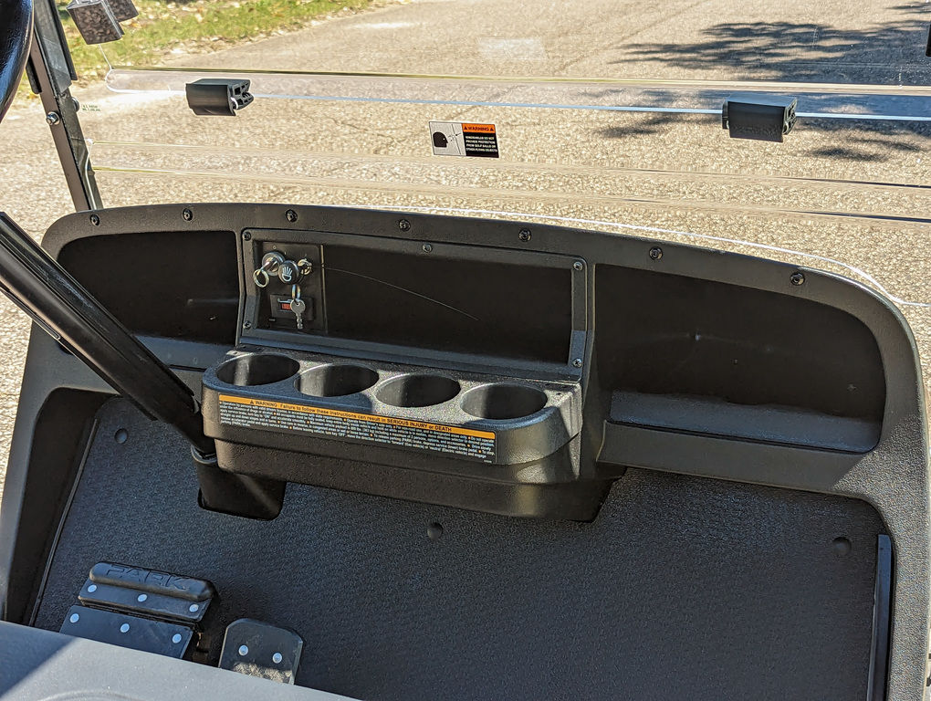 2016 EZGO TXT photo 2