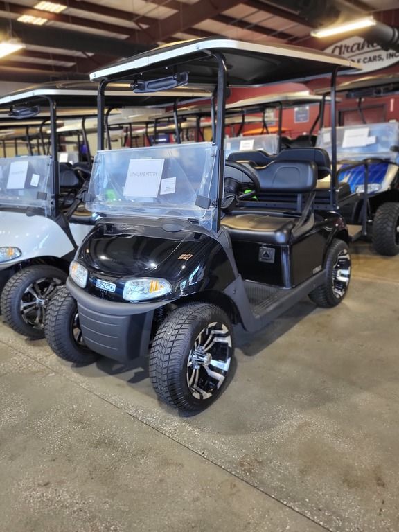 2021 EZGO RXV