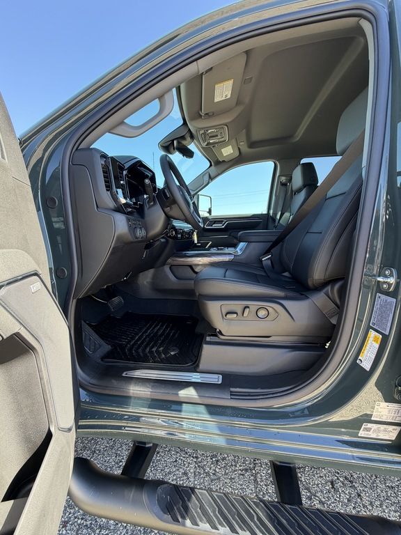 2026 Chevrolet Silverado 2500 HD LTZ - Photo 6