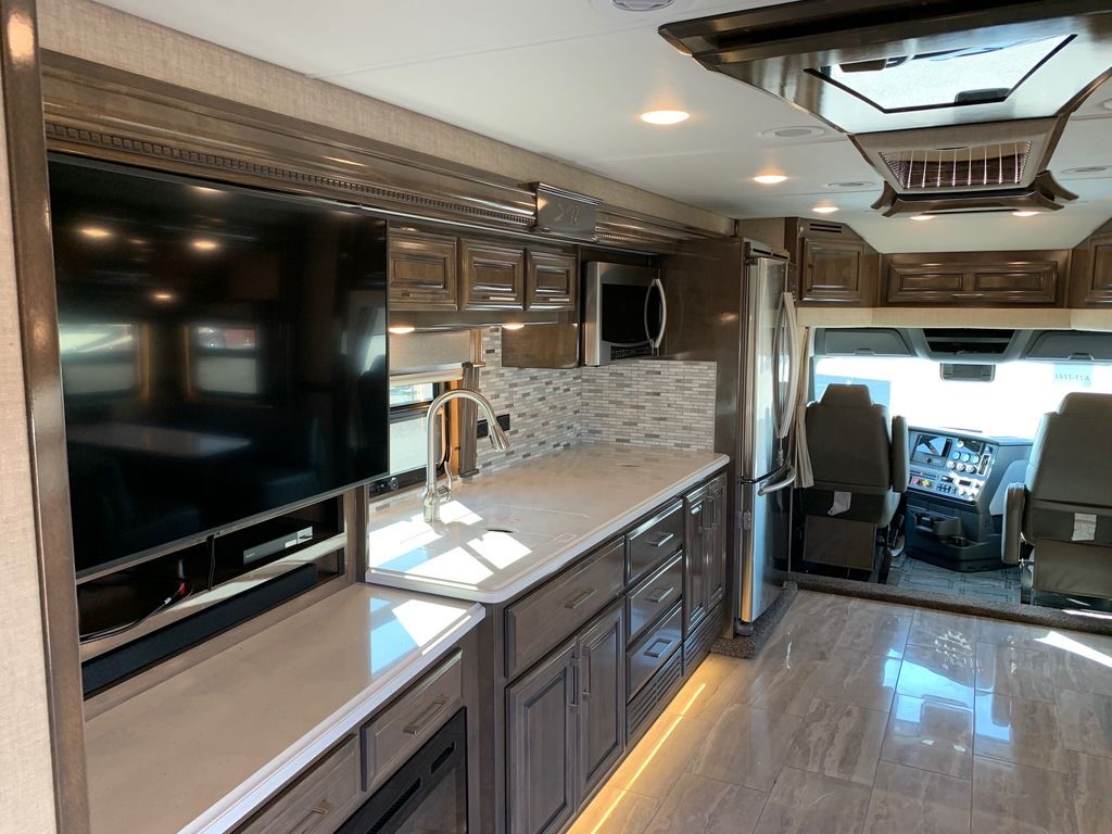 2021 Renegade XL 43DB MH8282 | SportTruckRV