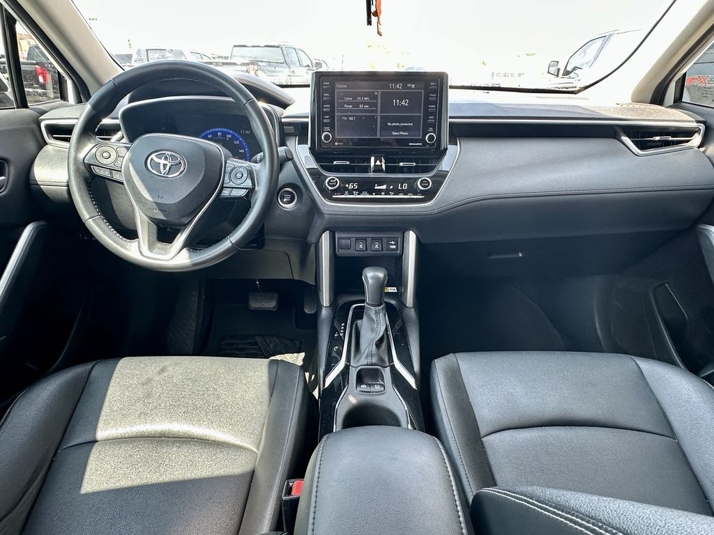 2022 Toyota Corolla Cross XLE - Photo 12