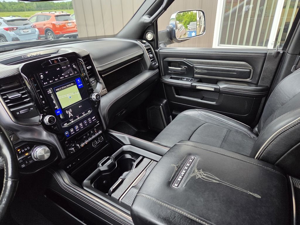 2019 RAM Ram 2500 Pickup Laramie Limited - Photo 24