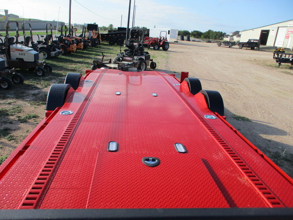 2027 MAXXD photo 8