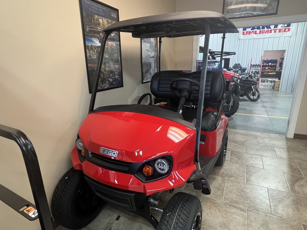 2025 EZGO Express photo 3