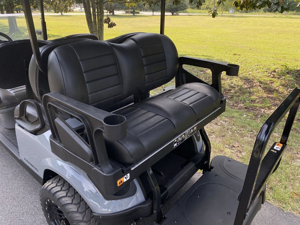 2026 EZGO Express photo 6