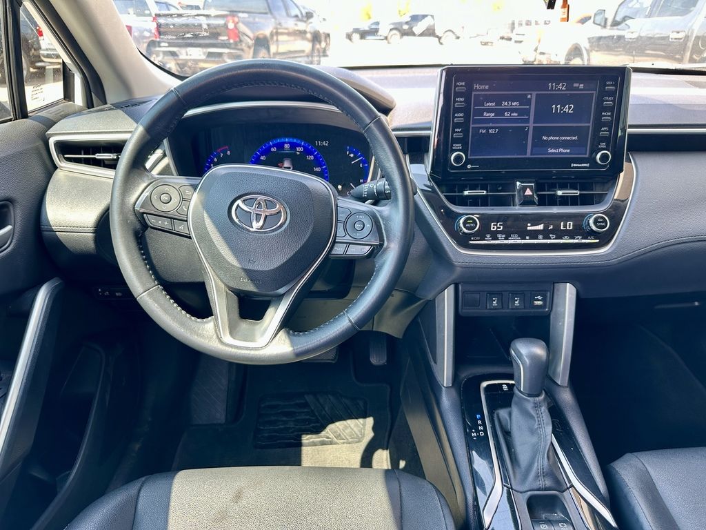 2022 Toyota Corolla Cross XLE - Photo 11