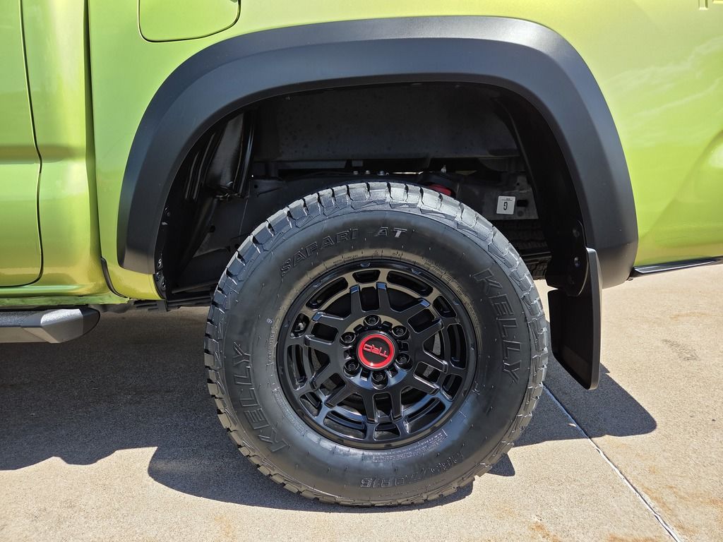 2022 Toyota Tacoma TRD Pro - Photo 35