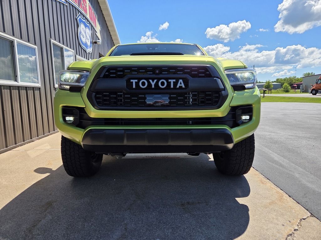 2022 Toyota Tacoma TRD Pro - Photo 7