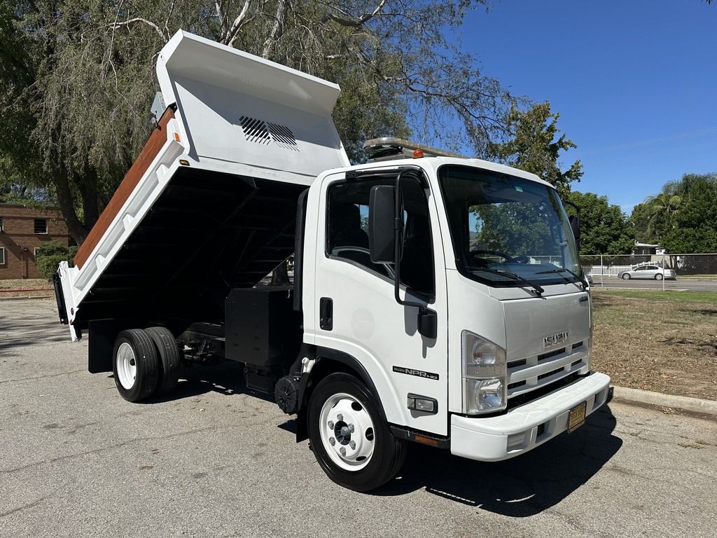2013 Isuzu NPR HD