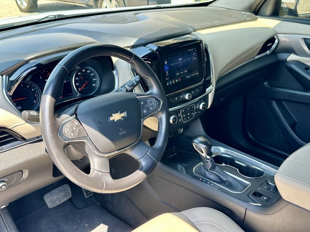 2022 Chevrolet Traverse 3LT - Photo 9