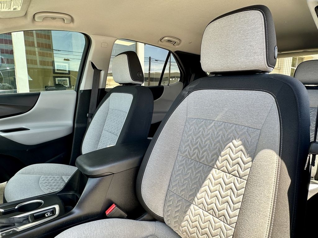 2022 Chevrolet Equinox LT - Photo 14
