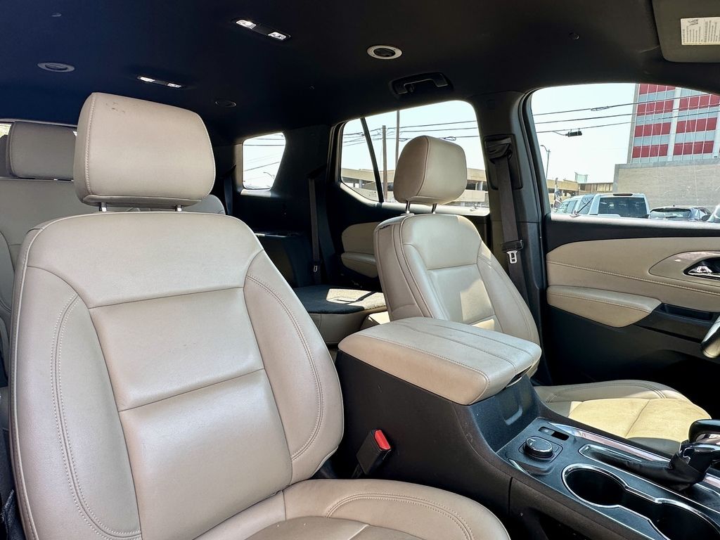2022 Chevrolet Traverse 3LT - Photo 18