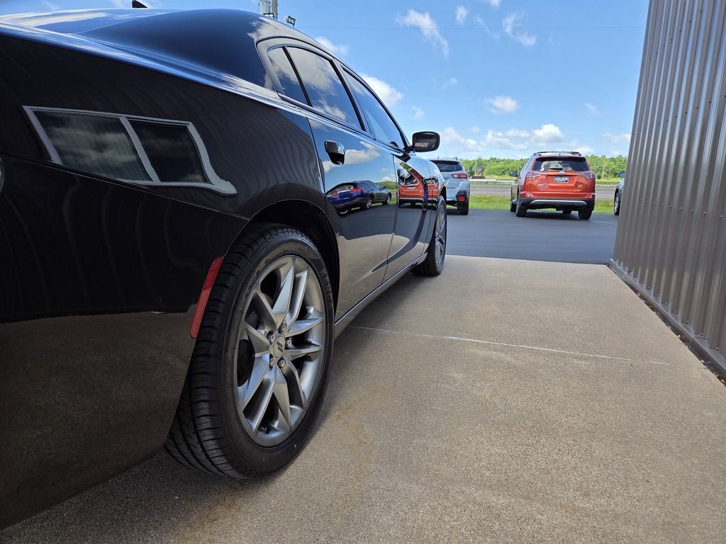 2021 Dodge Charger SXT - Photo 13