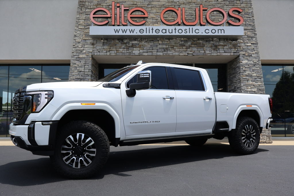 2024 GMC Sierra 2500HD denali — photo 1 of 60