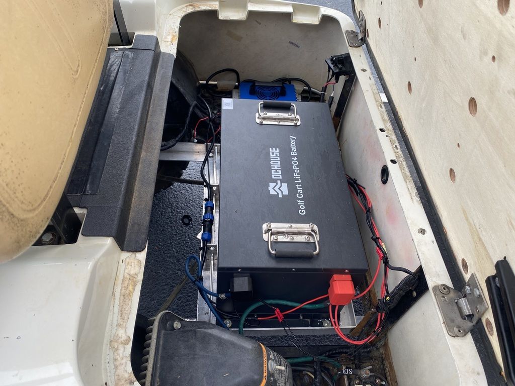 2010 EZGO TXT photo 5