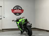 2026 Kawasaki Ninja® ZX™-4RR ABS | Beaverton Motorcycles 2026 Kawasaki Ninja® ZX™-4RR ABS | Beaverton Motorcycles