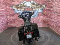 Used-2020-Harley-Davidson®-FLHX - Street Glide®-Thunderbird Harley-Davidson®