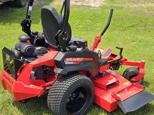 2026 Gravely Pro-Turn® 600 672 Kawasaki® FX1000 | Crystal Tractor