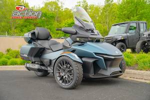 2026 Can-Am® Spyder RT Limited Dark