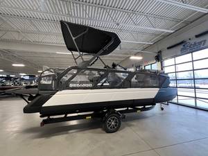 2025 Sea-Doo Switch™ Cruise 21 - 230 hp Galvanized