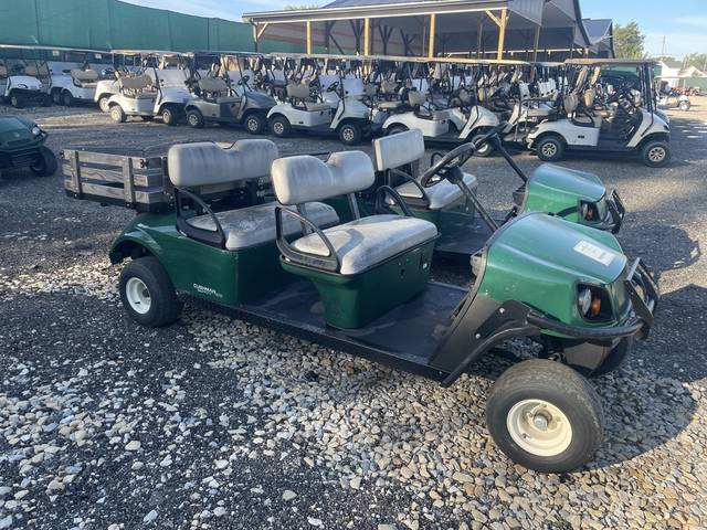 2022 Cushman® Shuttle™ photo 2