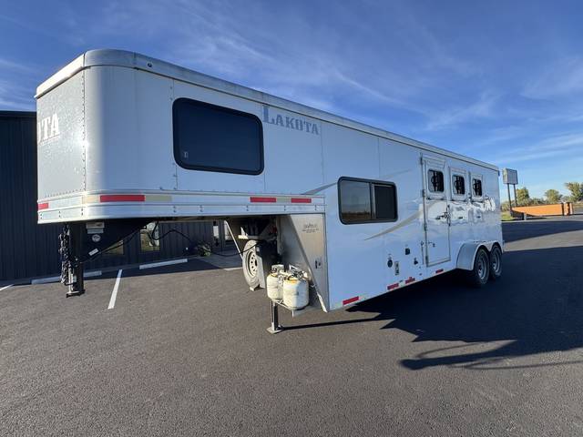 2019 Lakota photo 2