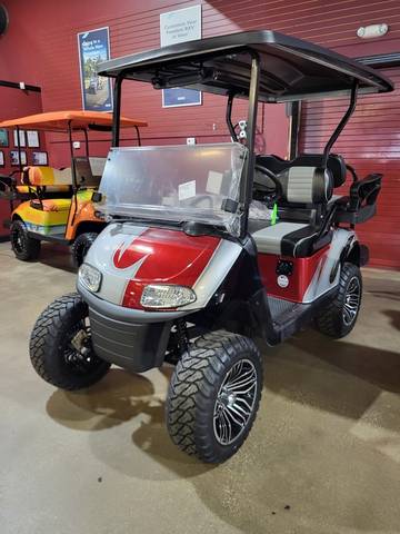 2020 EZGO RXV