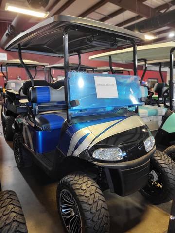 2021 EZGO RXV
