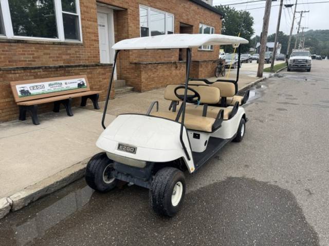 2004 EZGO Shuttle
