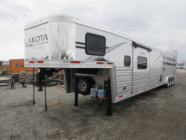 2026 Lakota photo 2