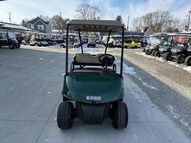 2011 E-Z-GO RXV photo 2