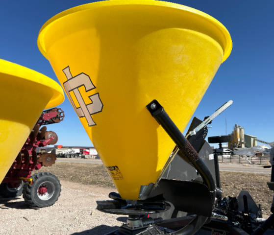 2024 Iron CRAFT photo 2