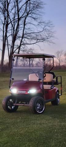 2017 EZGO TXT photo 2