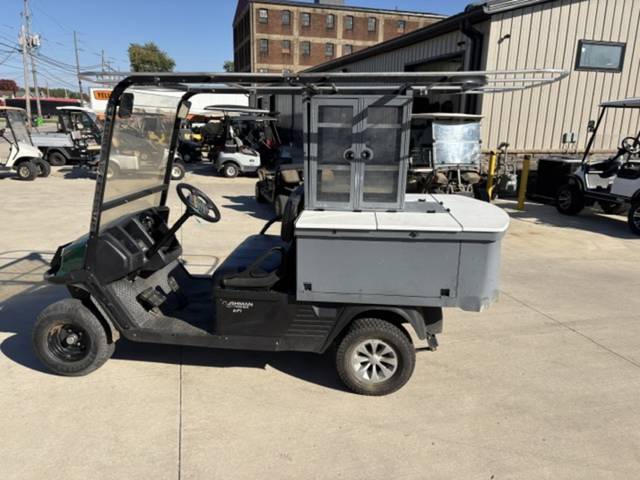 2019 Cushman® Refresher photo 2
