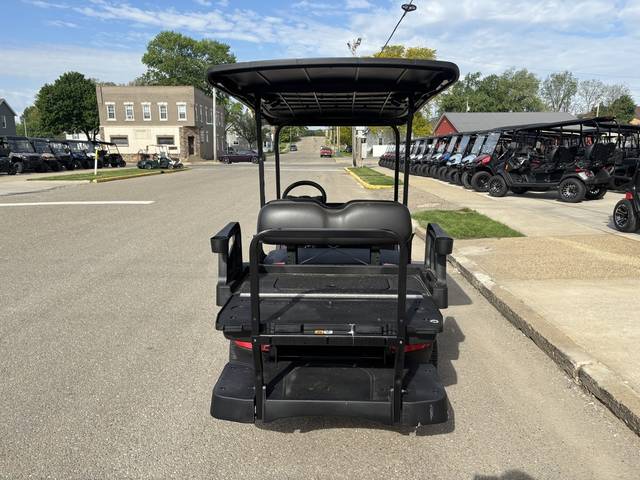 2025 EZGO Express photo 2