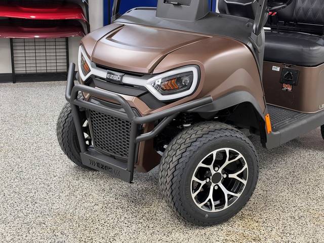 2027 EZGO Liberty photo 2