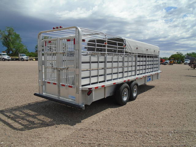 2002 6×24 Horse Livestock Trailer photo 2